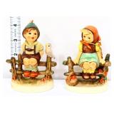 Goebel 2 piece child on fence lot