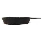 Vintage Griswold cast iron #8 skillet