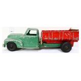 Vntg metal Hubley kiddie dump truck