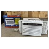 Midea 5,000 BTU Window AC w/ Box- Tested