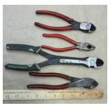 4 Cutting Pliers