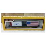 Life-Like MTTX 97566 Flat Car w/ American Flag Con
