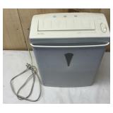 Royal 8 Sheet Paper Shredder