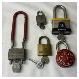 5 Pad Locks w/ Keys & Comb