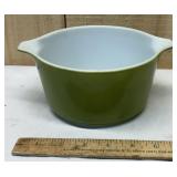 Green Pyrex #473 1 Quart Baking Dish