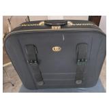 Large TransWorld Suitcase
