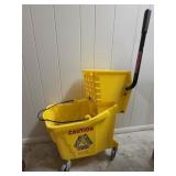 Rubbermaid Mop Bucket