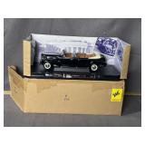 1938 CADILLAC V-16 1/18 SCALE DIE CAST CAR