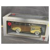 1939 CHEVY WOODY WAGON 1/18 SCALE DIE CAST CAR