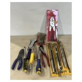 ASSORTMENT HAND TOOLS