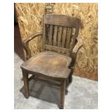 ANTIQUE MISSION OAK CHAIR