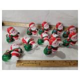 PLASTIC SANTAS FOR LIGHT STRING