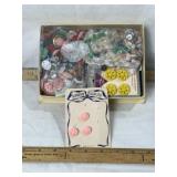 VINTAGE SEWING BUTTONS