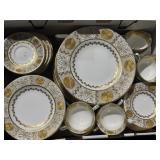 ABBYDALE MADE IN ENGLAND DISH SET