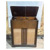 MOTOROLA RECORD PLAYER STEREO CABINET, WORKS GREAT