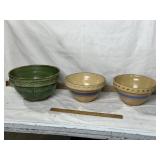 ANTIQUE STONEWARE MIXING BOWLS W/ HAIRLINES