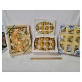 SEVERAL SETS OF VINTAGE CHRISTMAS ORNAMENTS, GOLD