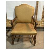 VINTAGE GOLD PLATFORM PADDED CHAIR