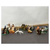 NATIVITY SCENE FIGURES