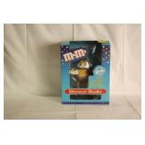 M & M SHOWER RADIO IN BOX