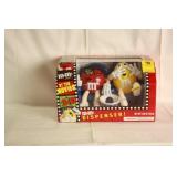 AT THE MOVIES M & M DISPENSER IN BOX