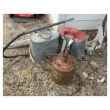 VINTTAGE SPRYAERS & OIL CAN, YARD DECORATIONS