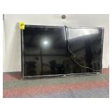 32" TCL FLAT SCREEN TV