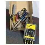 ASSORTMENT SCREWDRIVERS, HOOK & PICK