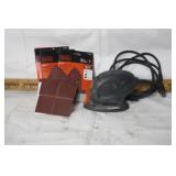 BLACK & DECKER MOUSE SANDER W/ PAPER - TESTED