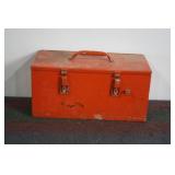 VNTG. METAL TOOL BOX W/ TRAY, 9" X 19" X 9"