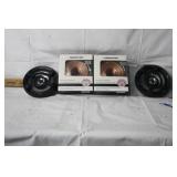 2 SMALL SPEAKERS & SPEAKER WIRE