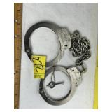 FURY HANDCUFFS W/ KEY