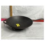 LODGE CAST IRON WOK FRYING PAN, 12 3/4" W