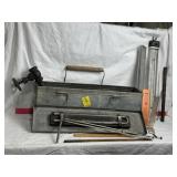 MERCURY PRESSURE GAUGE, GLASS BEAKER, METAL CASE