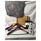 CUTTING BOARD, OVEN MITS, DRYING MAT, MORE