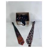 BOX OF MEN'S VINTAGE TIE'S