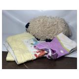 CHILDRENS BLANKETS, YARN PLUSH SHEEP