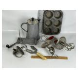 COLLECTION OF VTG. KITCHEN UTENSILS