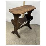 WOOD SIDE TABLE W/ MAGAZINE RACK