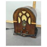 CROSLEY AM/FM VINTAGE STYLE RADIO, 11" T