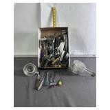 BOX OF VINTAGE KITCHEN UTENSILS & ITEMS
