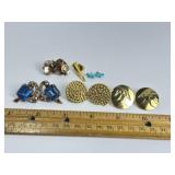 MATCHING SETS OF COSTUME JEWELRY CLIP EARRINGS