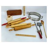 VINTAGE KITCHEN WOOD ROLLING PINS & KITCHEN ITEMS