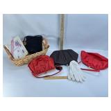 WOMEN'S PURSES & CLUTCHES IN WOVEN BASKET