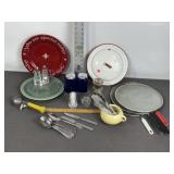 SALT & PEPPER SHAKERS, KITCHNE UTENSILS
