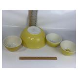 4 YELLOW PYREX NESTING MIXING BOWLS