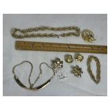 SARAH COVENTRY COSTUME JEWLERY ITEMS