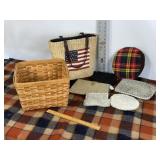 WICKER BASKET W/ VINTAGE PURSES, HAT, USA BAG