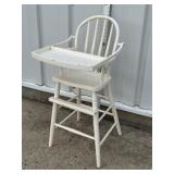 VINTAGE CHILDS WOOD HIGH CHAIR