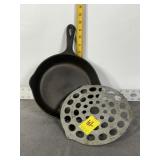 WAGNER CAST IRON 9' PAN & TRIVET
